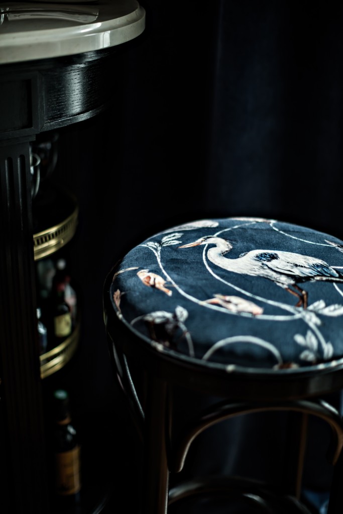 hotel-providence-paris-tabouret