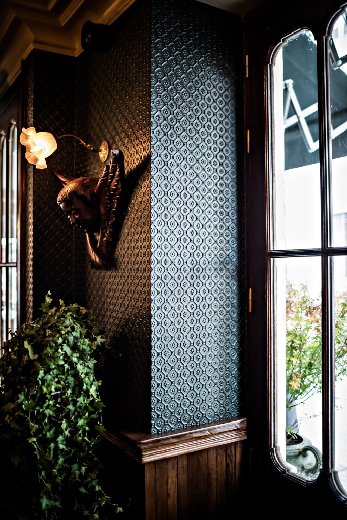 hotel-providence-paris-chic-details-lobby